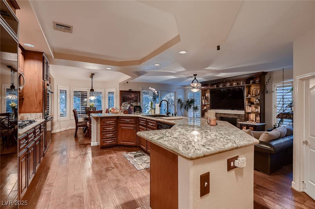 Las Vegas, NV 89129,8396 Garnet Canyon LN