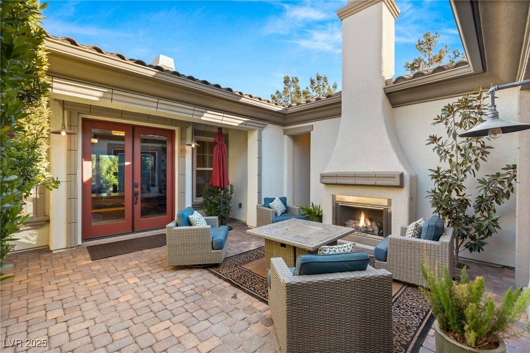 Las Vegas, NV 89141,28 Tea Olive DR
