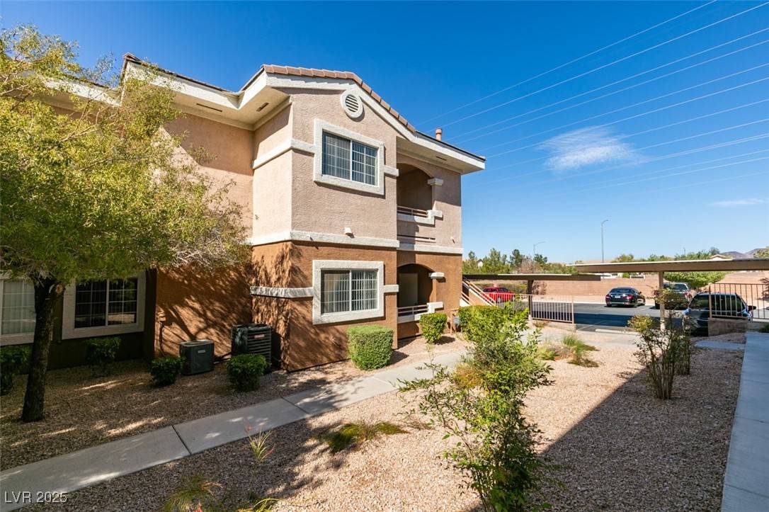 Henderson, NV 89052,830 Carnegie ST #1712