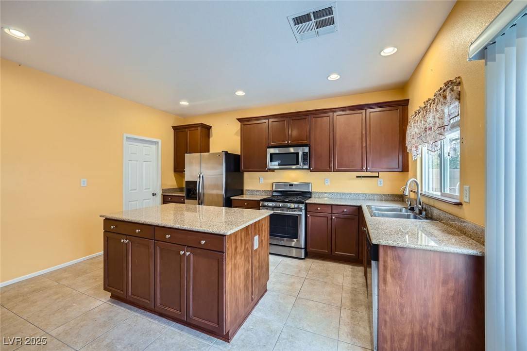 Las Vegas, NV 89178,9651 Bouncing Ball ST