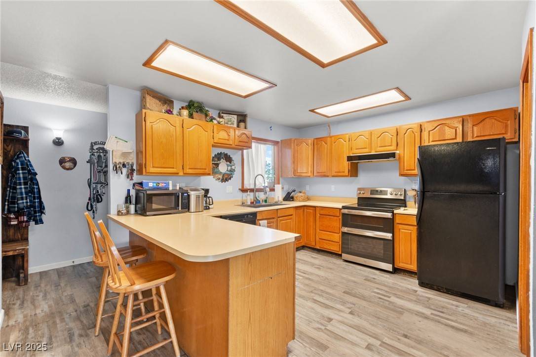 Las Vegas, NV 89145,7029 Pinelake RD