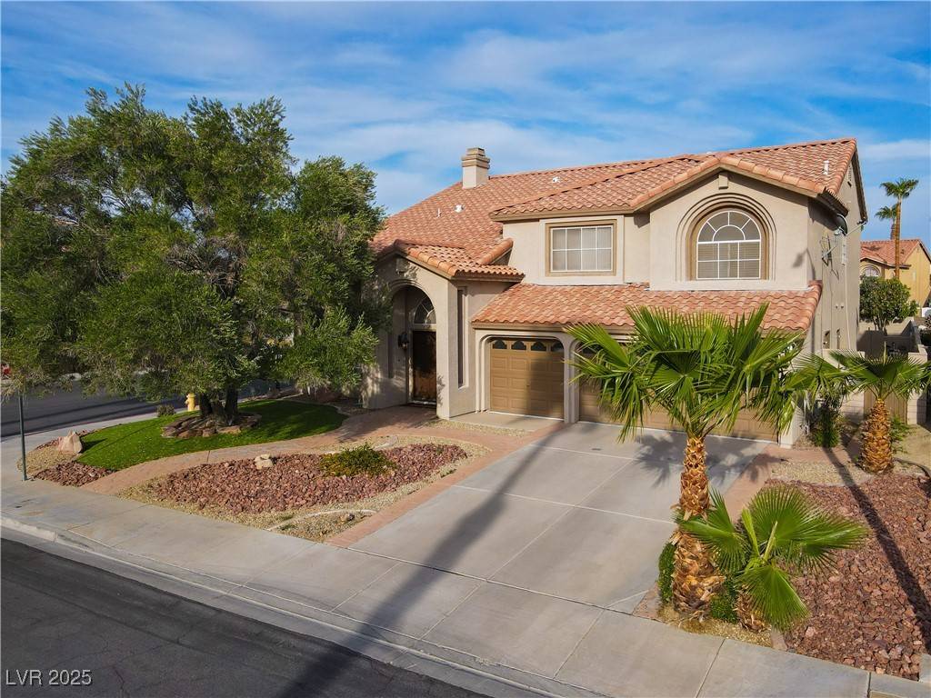 Henderson, NV 89074,16 Old Lake CIR