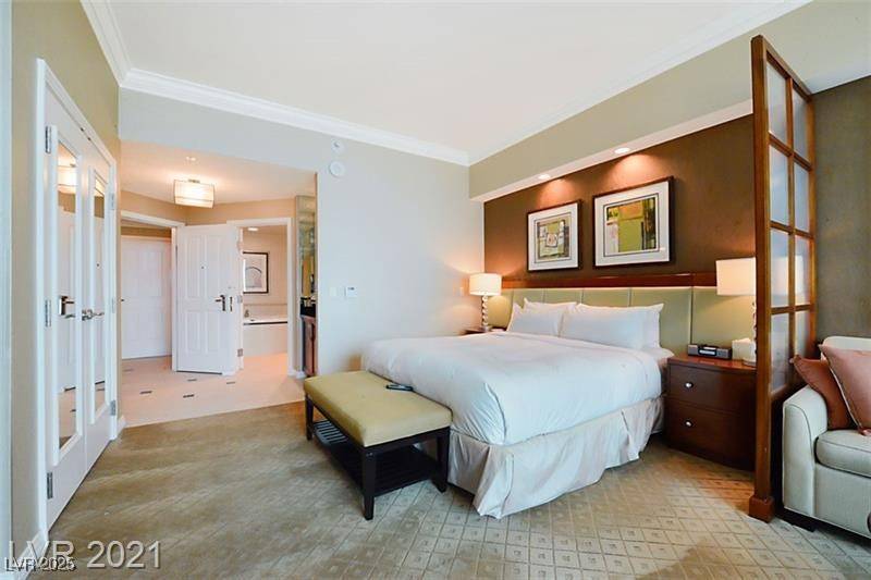 Las Vegas, NV 89109,125 E Harmon AVE #2816