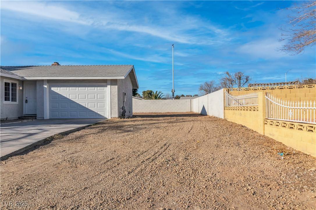 Las Vegas, NV 89110,5450 Black Rock WAY