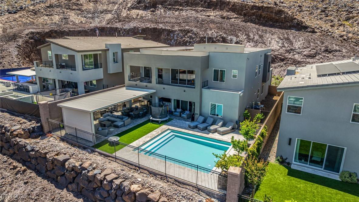 Henderson, NV 89012,302 Watteau CT