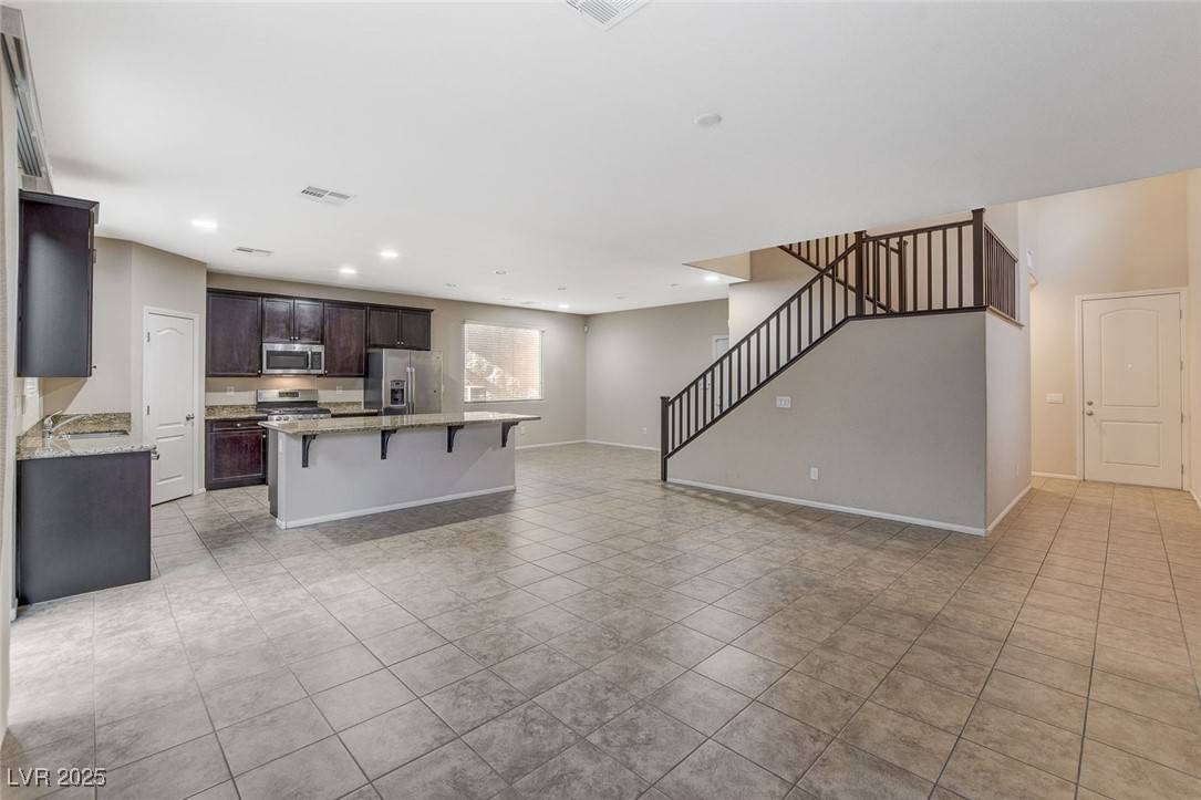 Las Vegas, NV 89129,3217 Grayson Lake CT