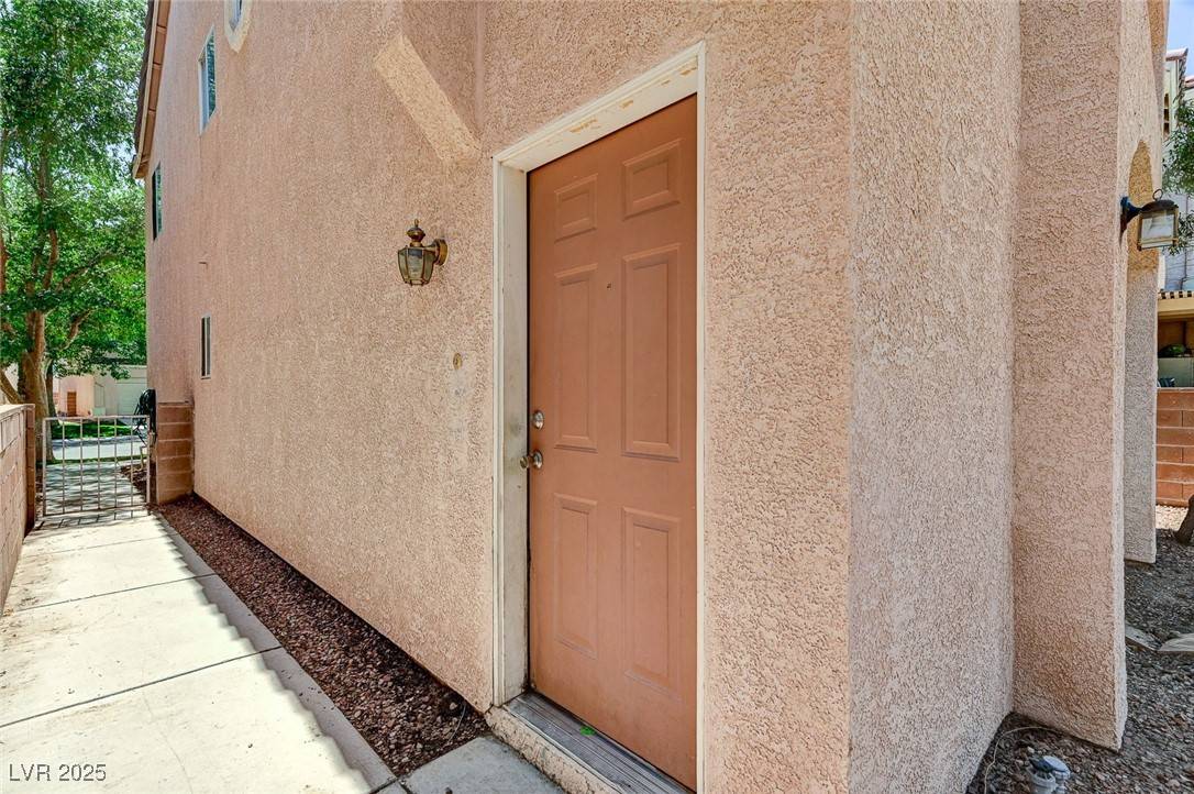Las Vegas, NV 89118,5588 Ness AVE