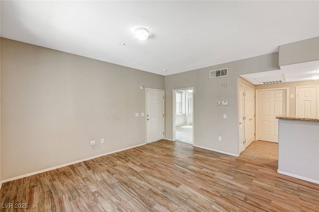 Henderson, NV 89074,50 Aura De Blanco ST #19103