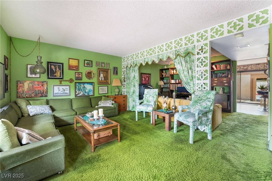 Las Vegas, NV 89121,3328 Sagebrook LN