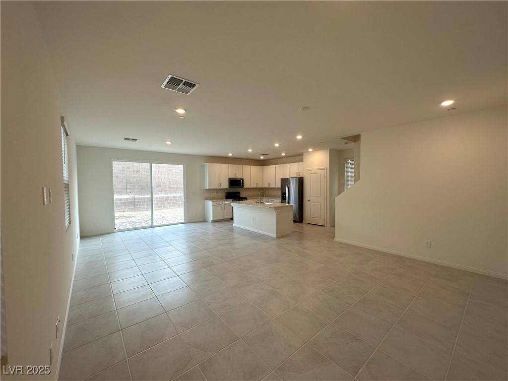 Henderson, NV 89044,2562 Ofanto ST