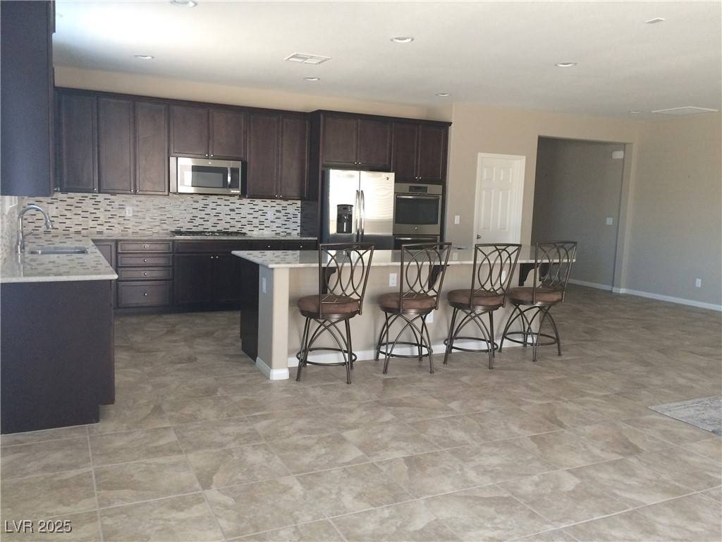 Las Vegas, NV 89149,10322 Charlottsville CT