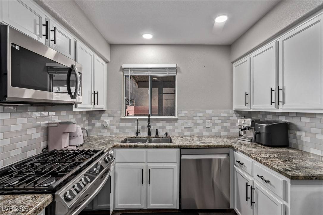 Henderson, NV 89015,730 Peregrine Falcon ST