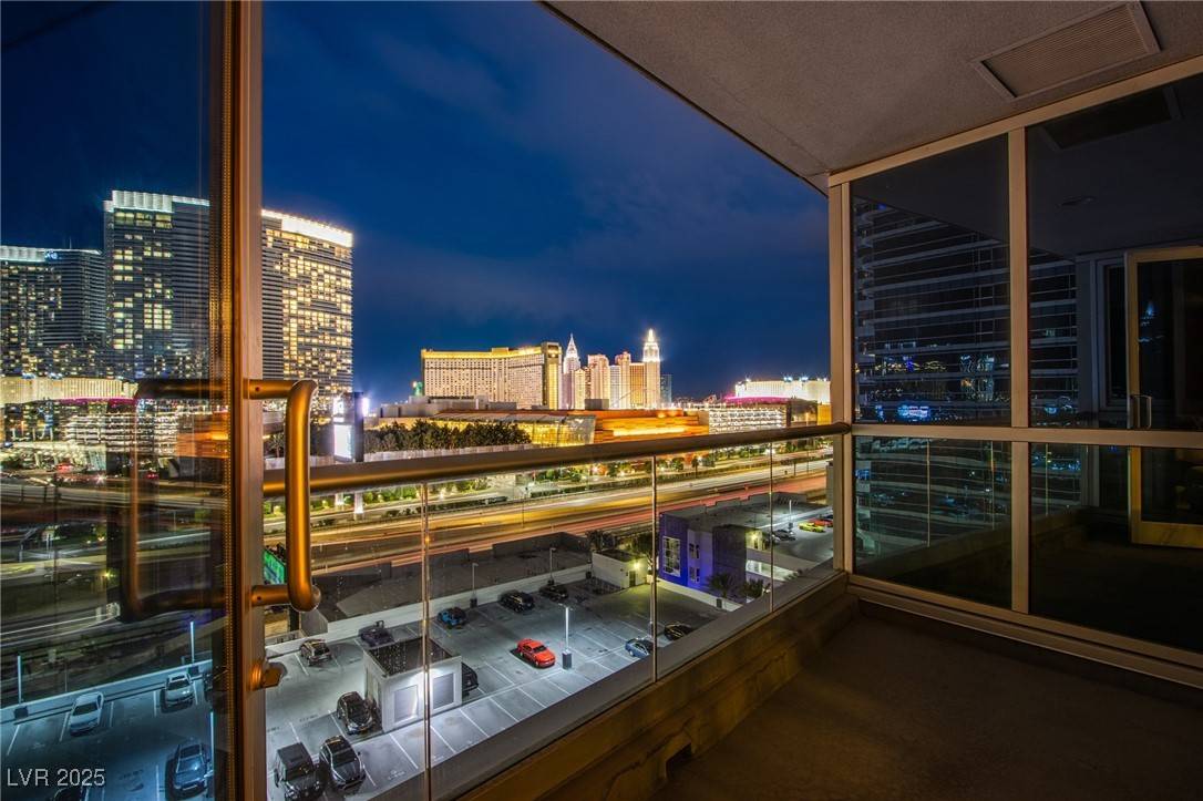 Las Vegas, NV 89103,4525 Dean Martin DR #1103