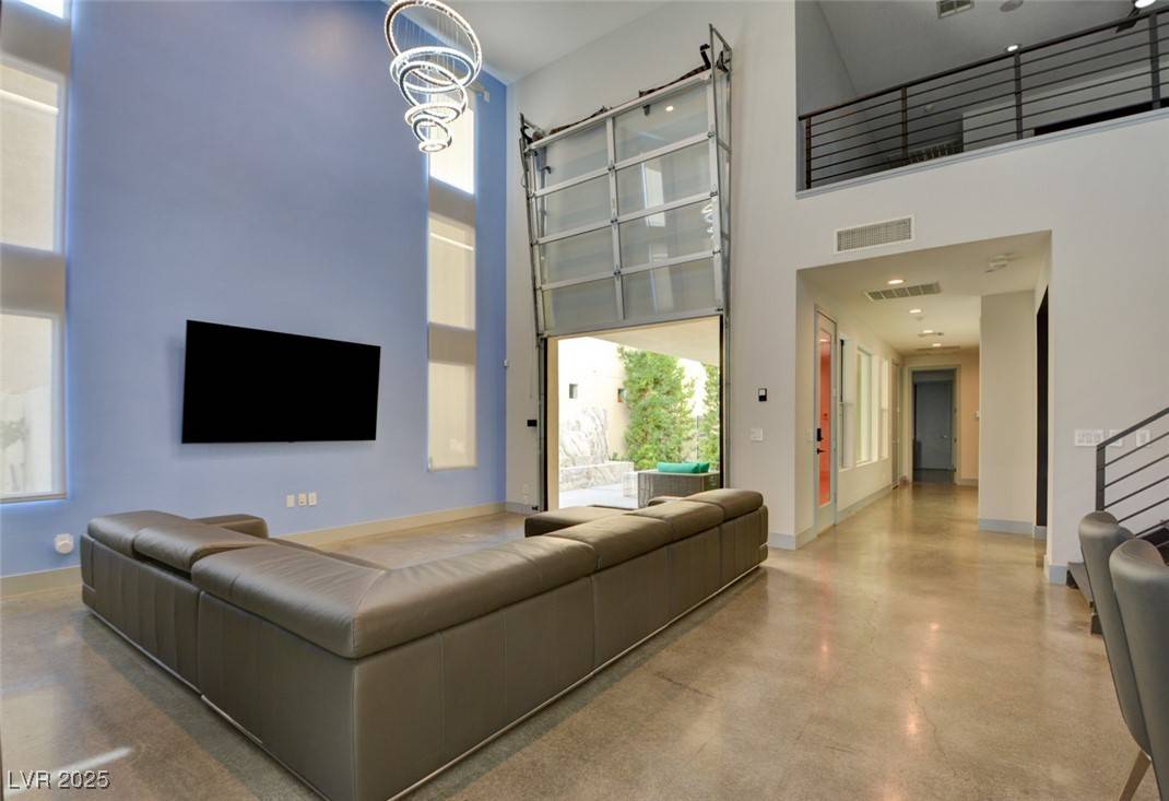 Las Vegas, NV 89117,2680 Mystere CT