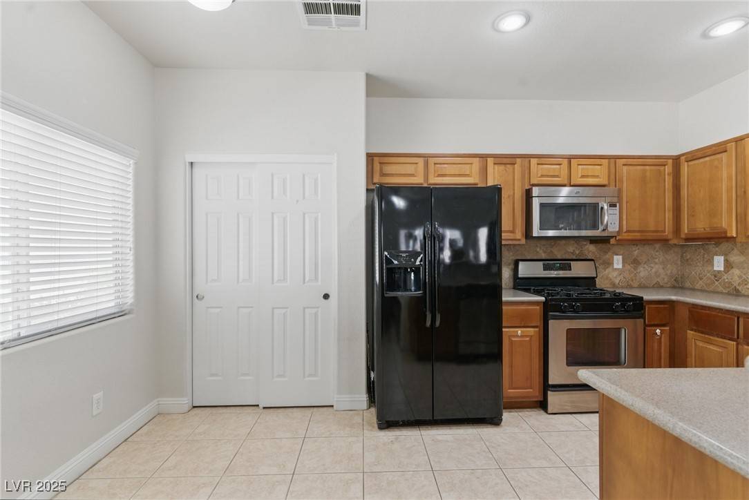 Henderson, NV 89002,1069 Thrill CT #102
