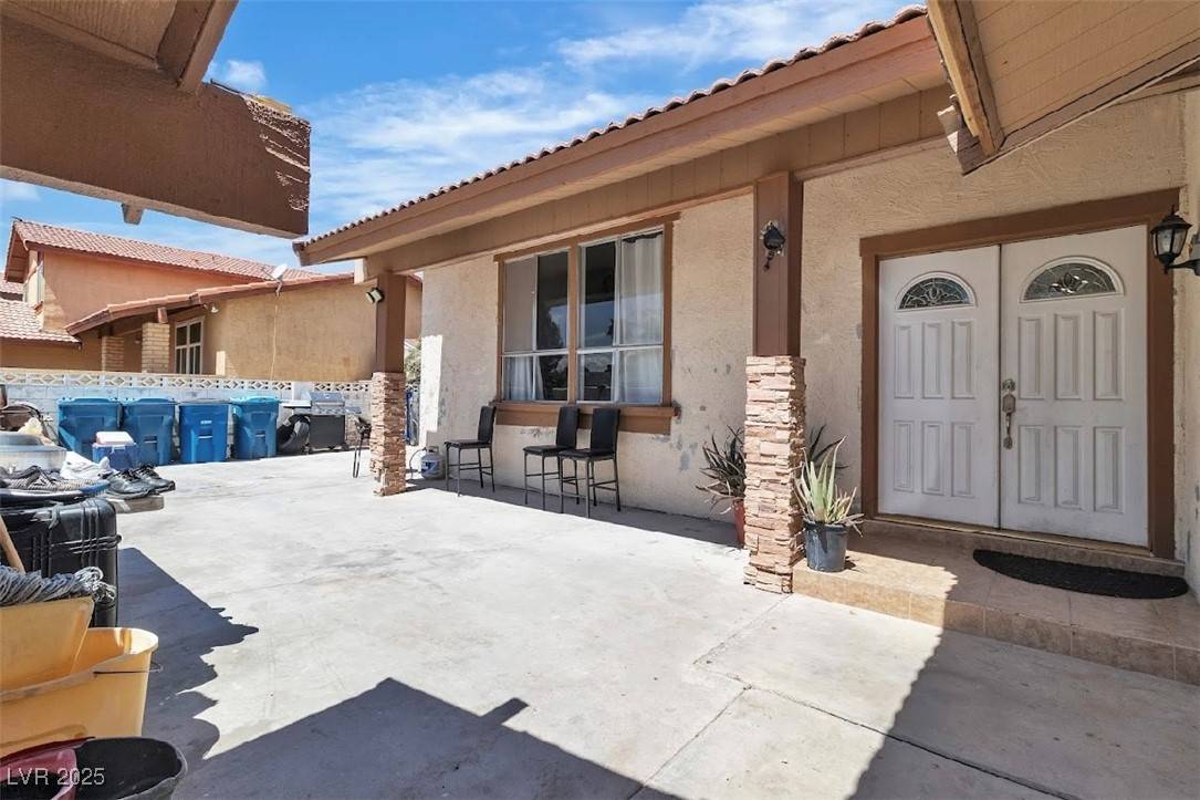 Las Vegas, NV 89103,6388 W Viking RD