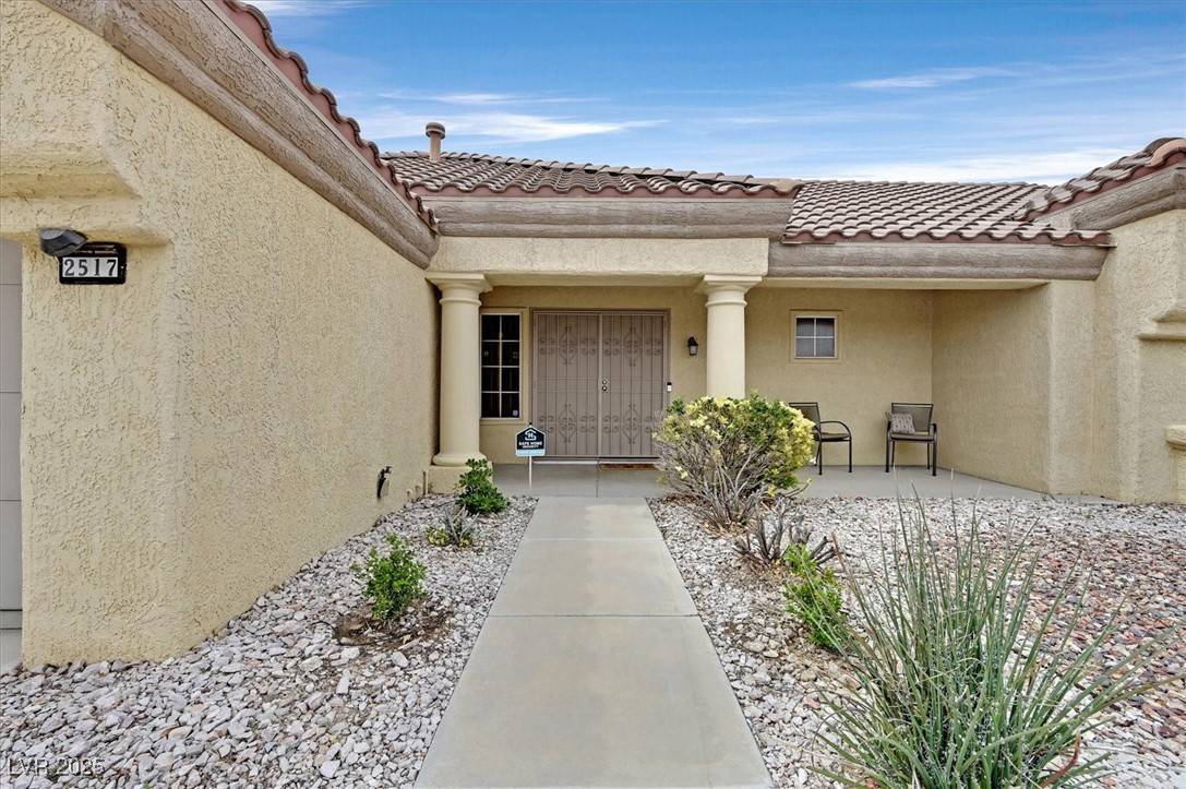 Las Vegas, NV 89134,2517 Desert Sands DR