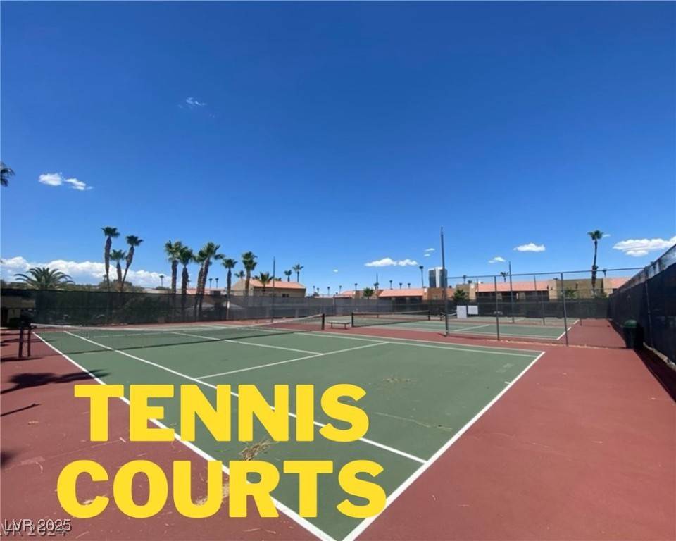 Las Vegas, NV 89103,4981 River Glen DR #63
