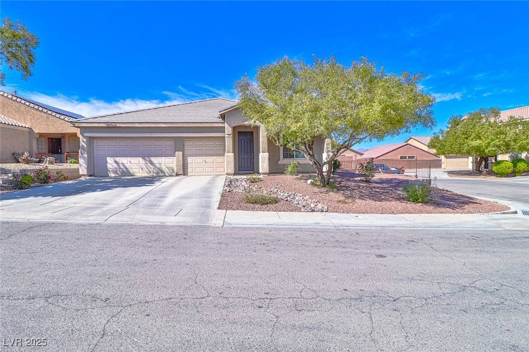 North Las Vegas, NV 89032,324 Moonlight Glow AVE