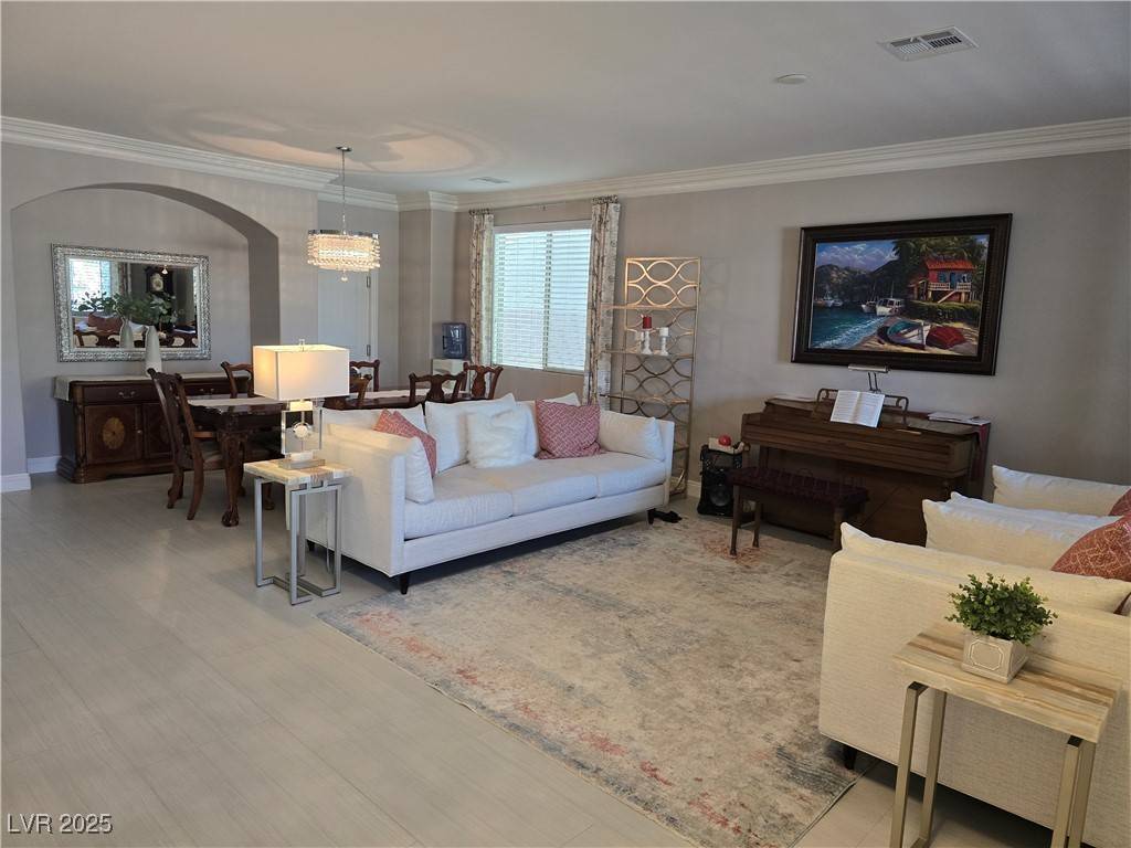 Las Vegas, NV 89147,8303 Saddleback Ledge AVE
