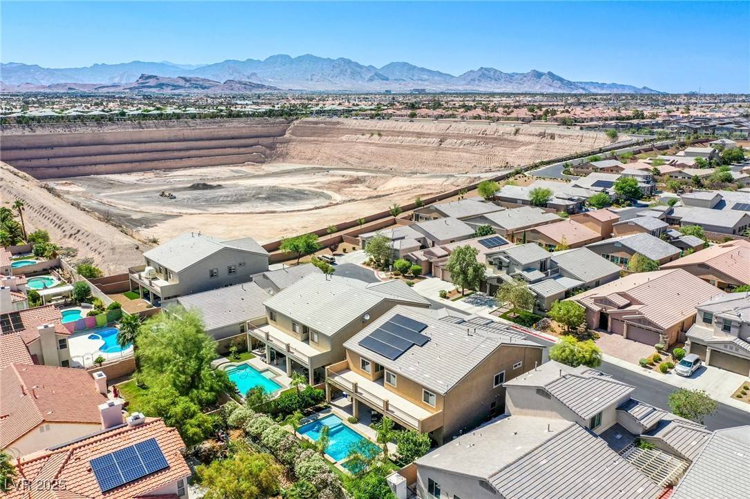 Las Vegas, NV 89147,8303 Saddleback Ledge AVE