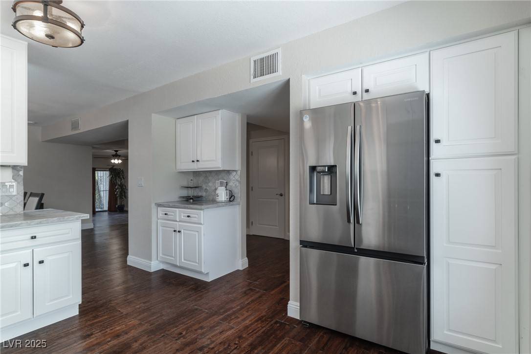 Las Vegas, NV 89109,3217 Pinehurst DR