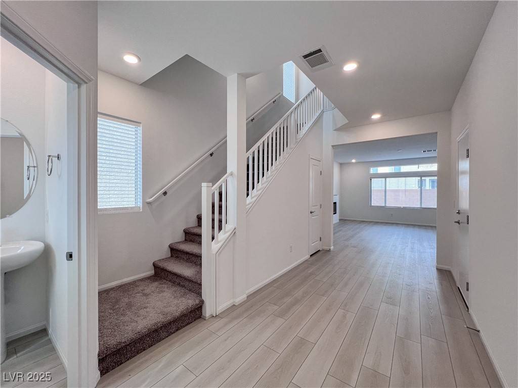 Las Vegas, NV 89141,10222 Bloom Quick CT