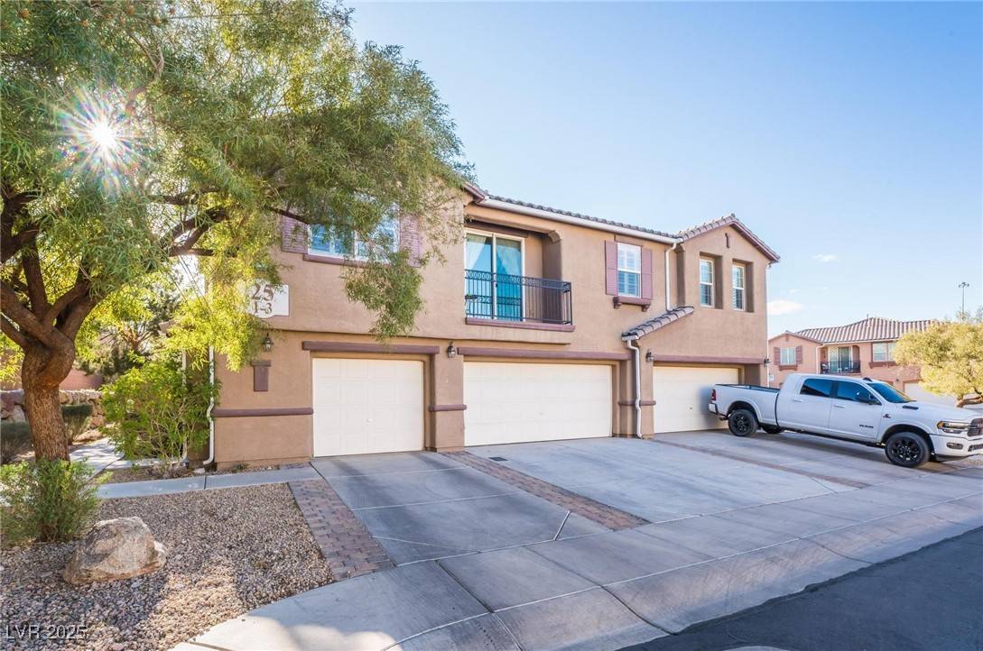 Henderson, NV 89012,25 Lone Cove CT #1
