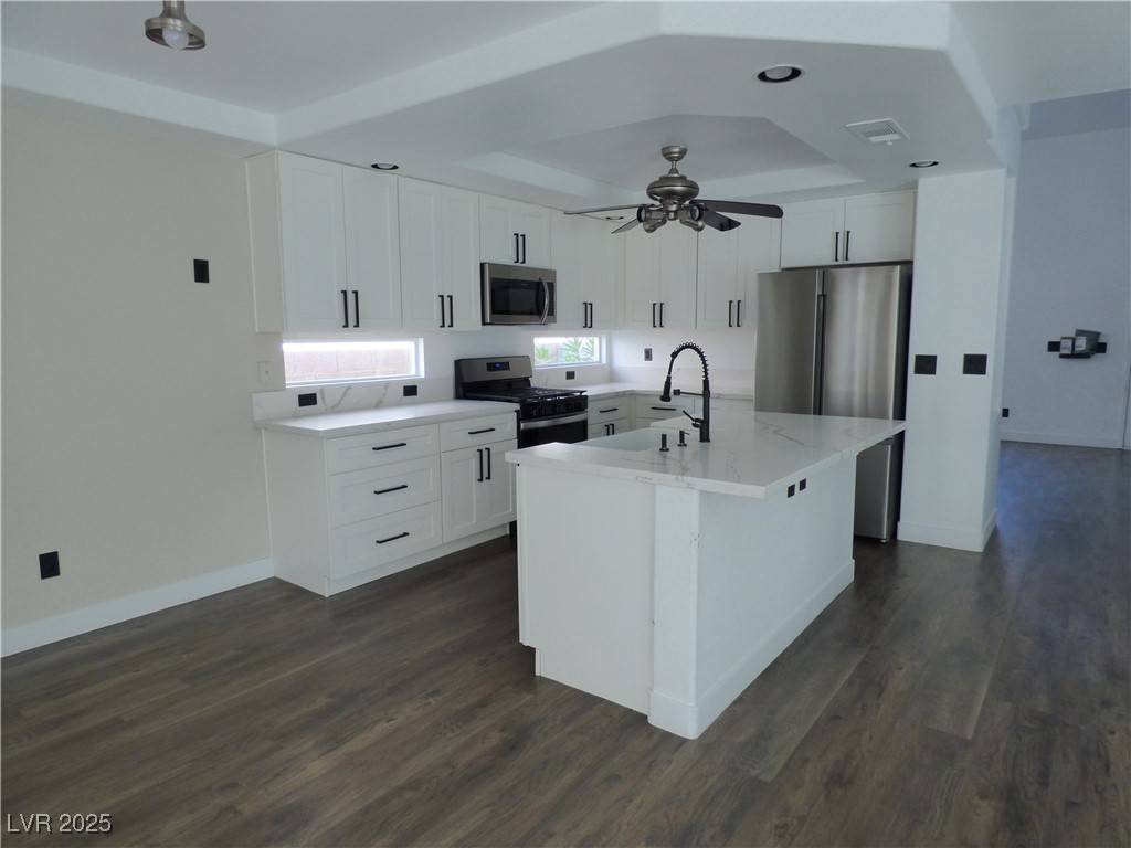 Las Vegas, NV 89129,8709 Autumn Wreath AVE