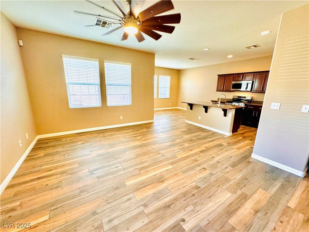 Las Vegas, NV 89141,6561 Benvolio CT