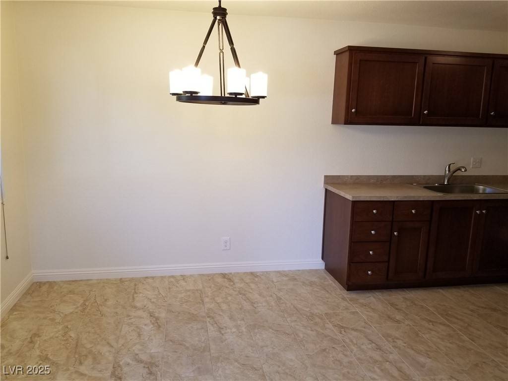 Las Vegas, NV 89107,212 Orland ST #17