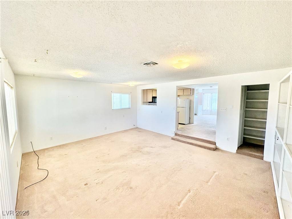 Pahrump, NV 89048,810 E Calvada BLVD