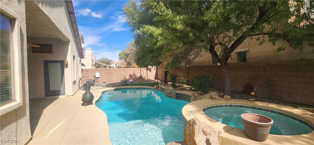 North Las Vegas, NV 89084,6944 Puetollano DR