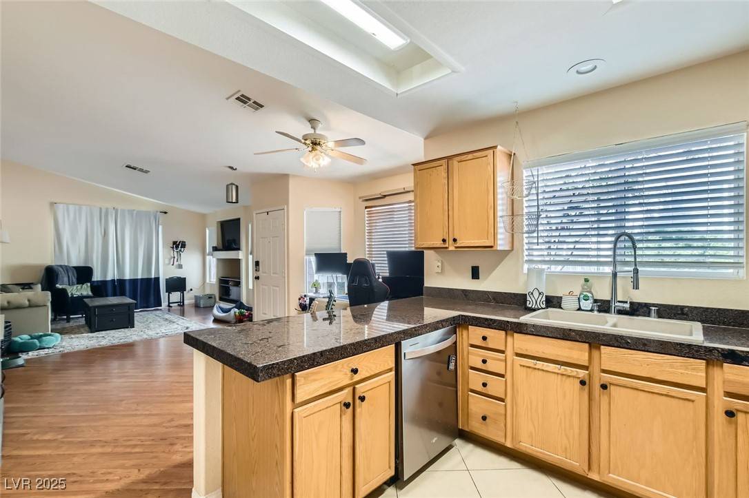 Las Vegas, NV 89131,7705 Granberg CT