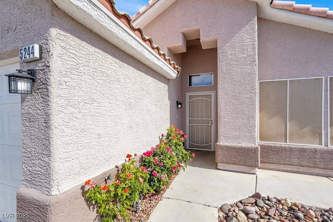 Las Vegas, NV 89130,5244 Velazco LN