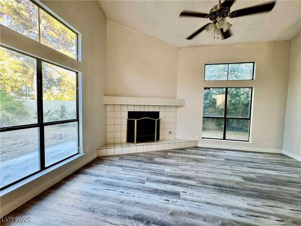 Las Vegas, NV 89108,3821 Dream ST