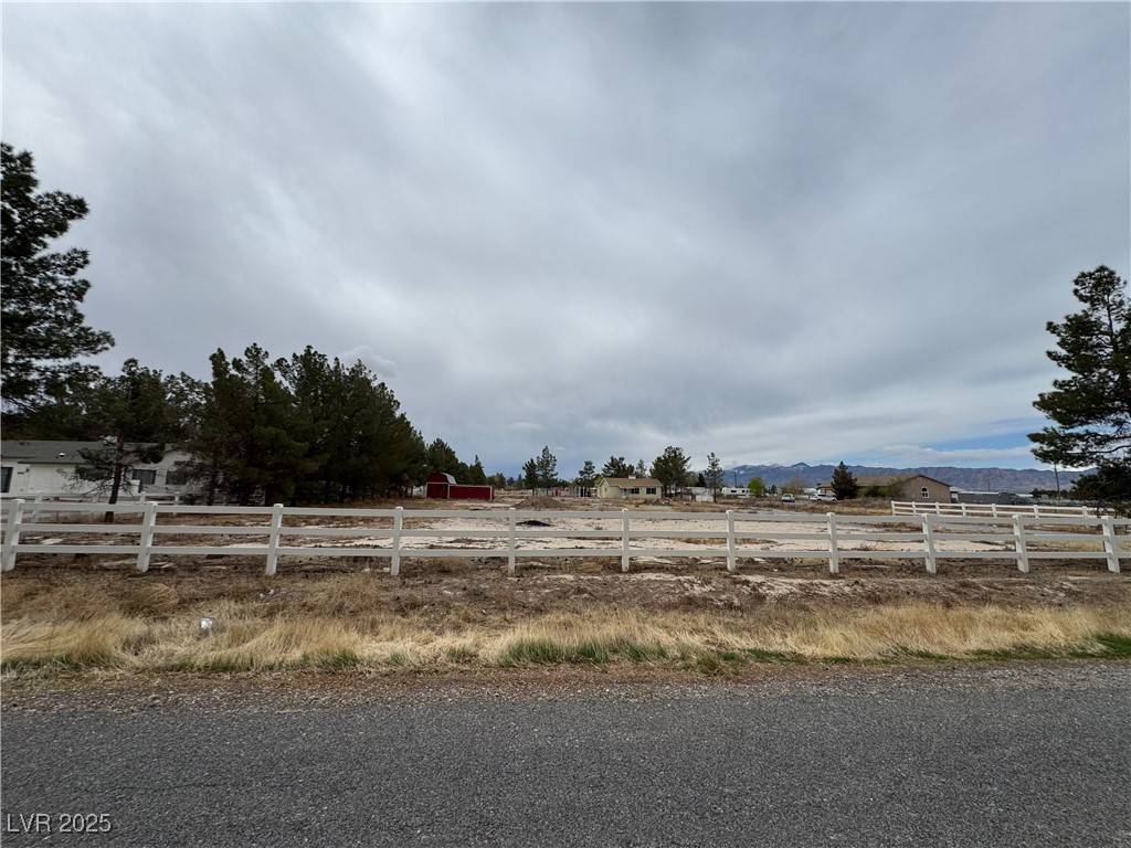 Pahrump, NV 89048,2451 E Falcon ST
