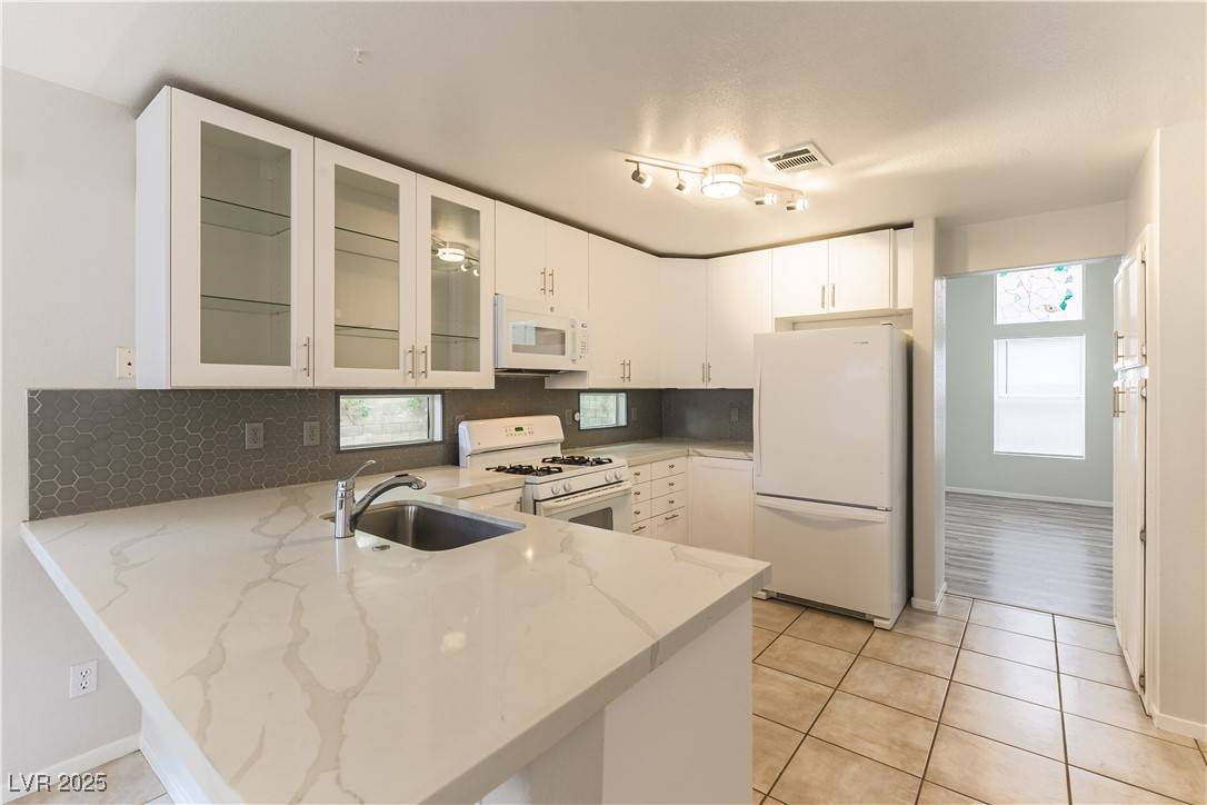 Henderson, NV 89074,9044 Flutell CT
