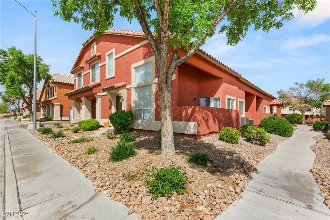 Las Vegas, NV 89147,4336 Summer Leaf ST