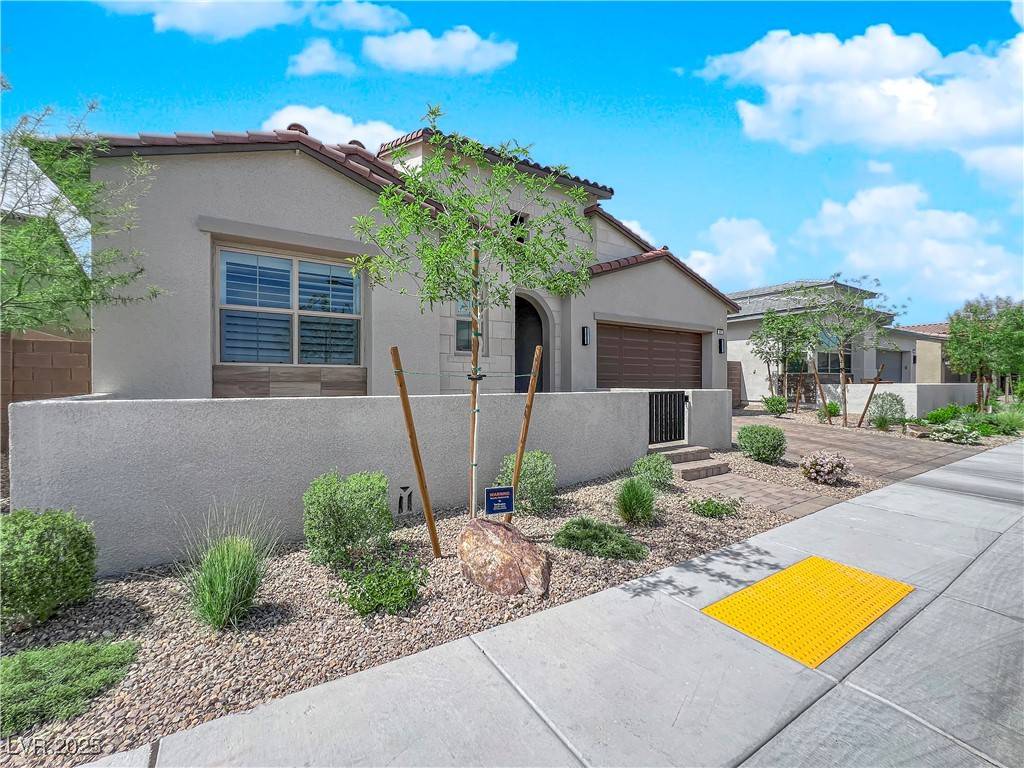 Las Vegas, NV 89138,253 Robledo ST