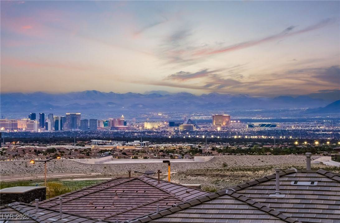 Las Vegas, NV 89138,892 Elmwood Forest LN