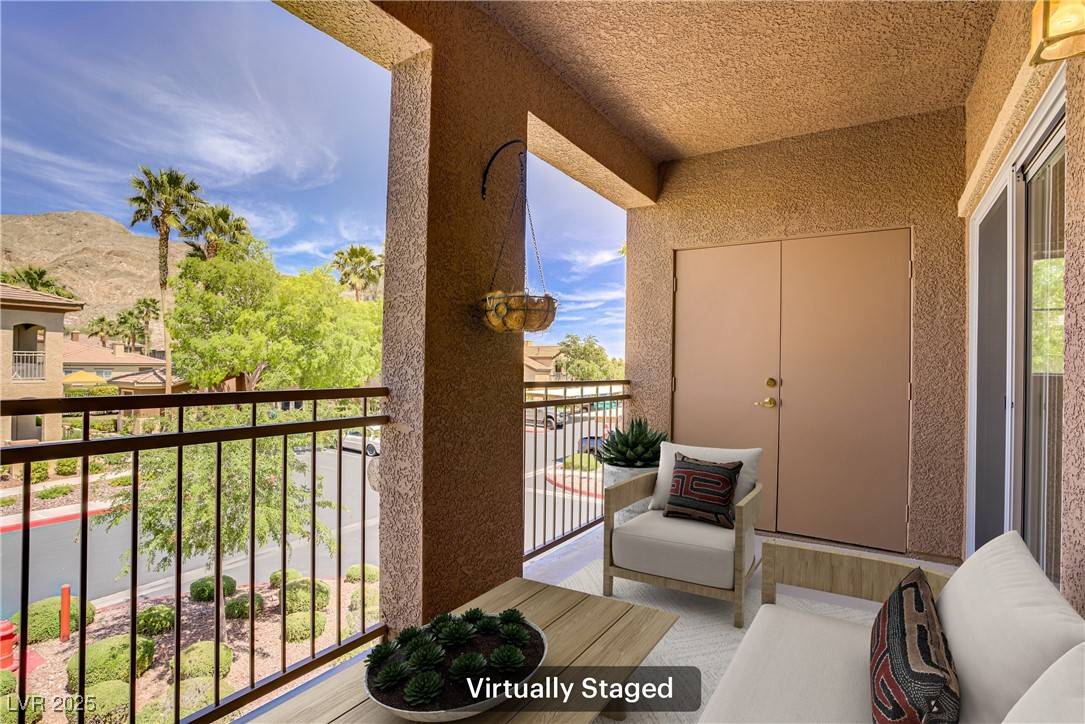 Las Vegas, NV 89129,3825 Ormond Beach ST #203