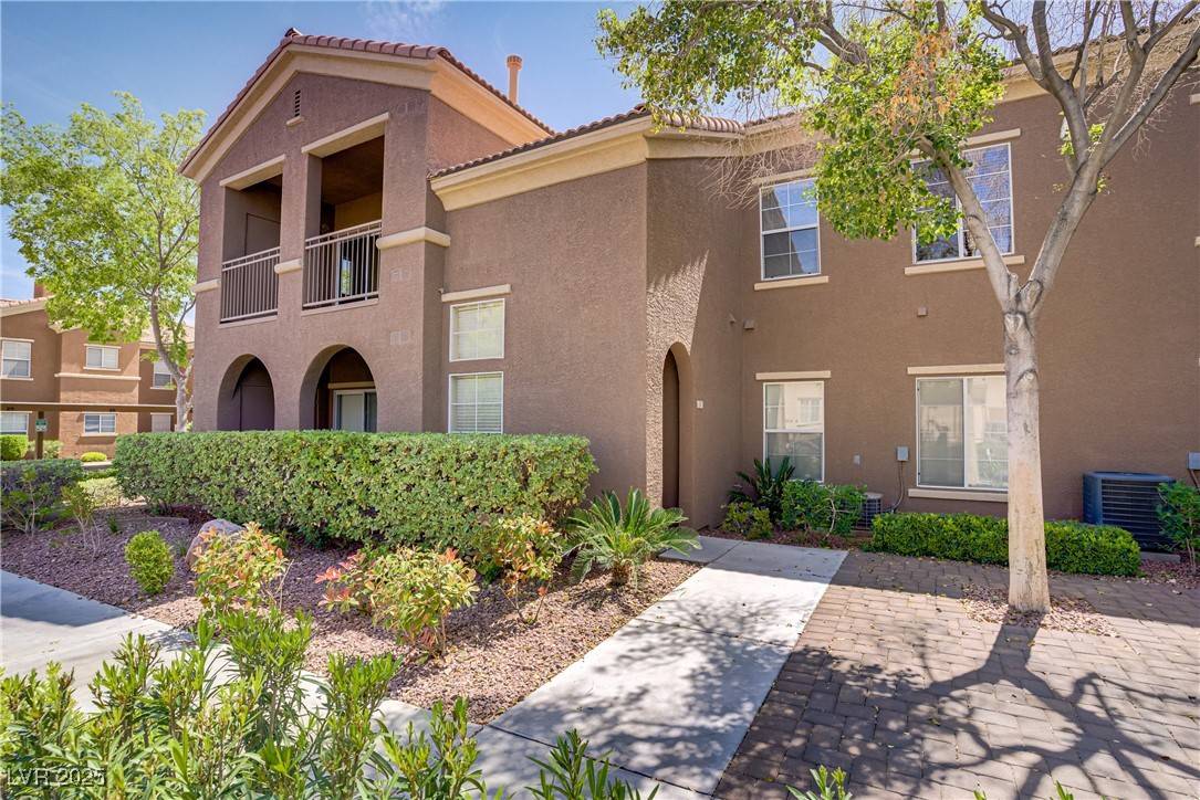 Las Vegas, NV 89129,3825 Ormond Beach ST #203
