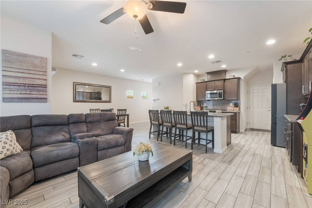 Henderson, NV 89014,367 Monique Springs ST