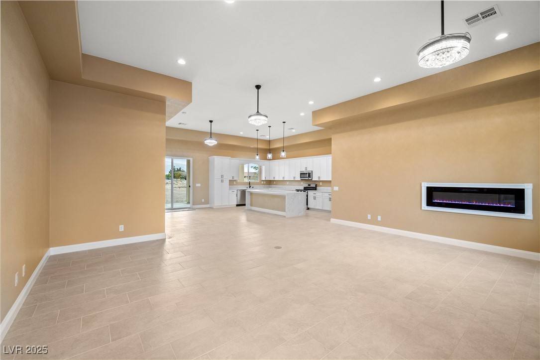 Pahrump, NV 89048,2181 Arrow CT