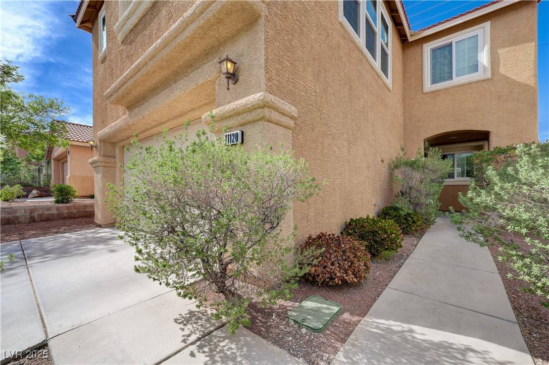 Las Vegas, NV 89144,11120 Whooping Crane LN