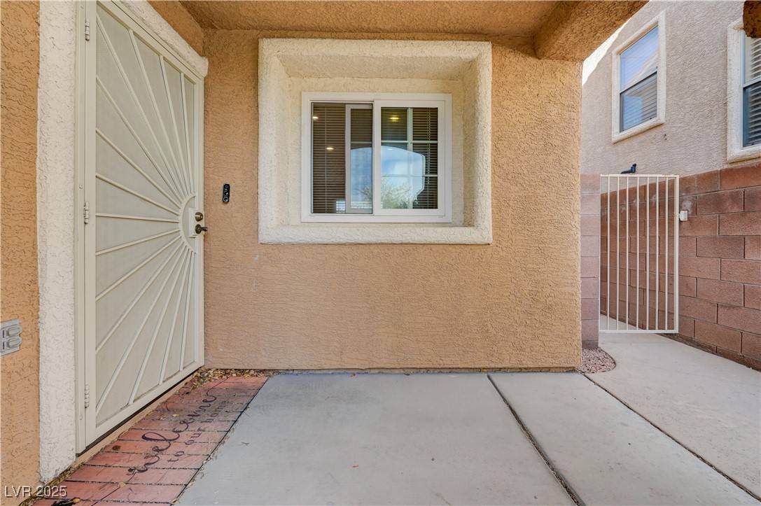 Las Vegas, NV 89144,11120 Whooping Crane LN