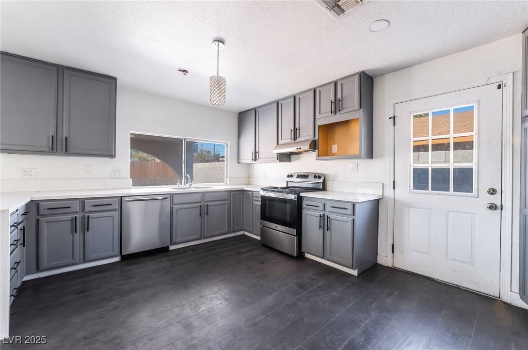Las Vegas, NV 89118,4981 Alondra DR