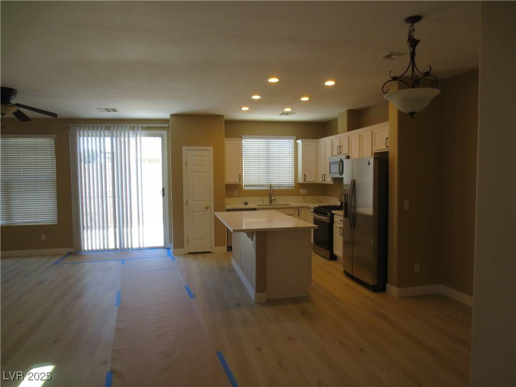 North Las Vegas, NV 89081,5837 Tamarack Lodge LN