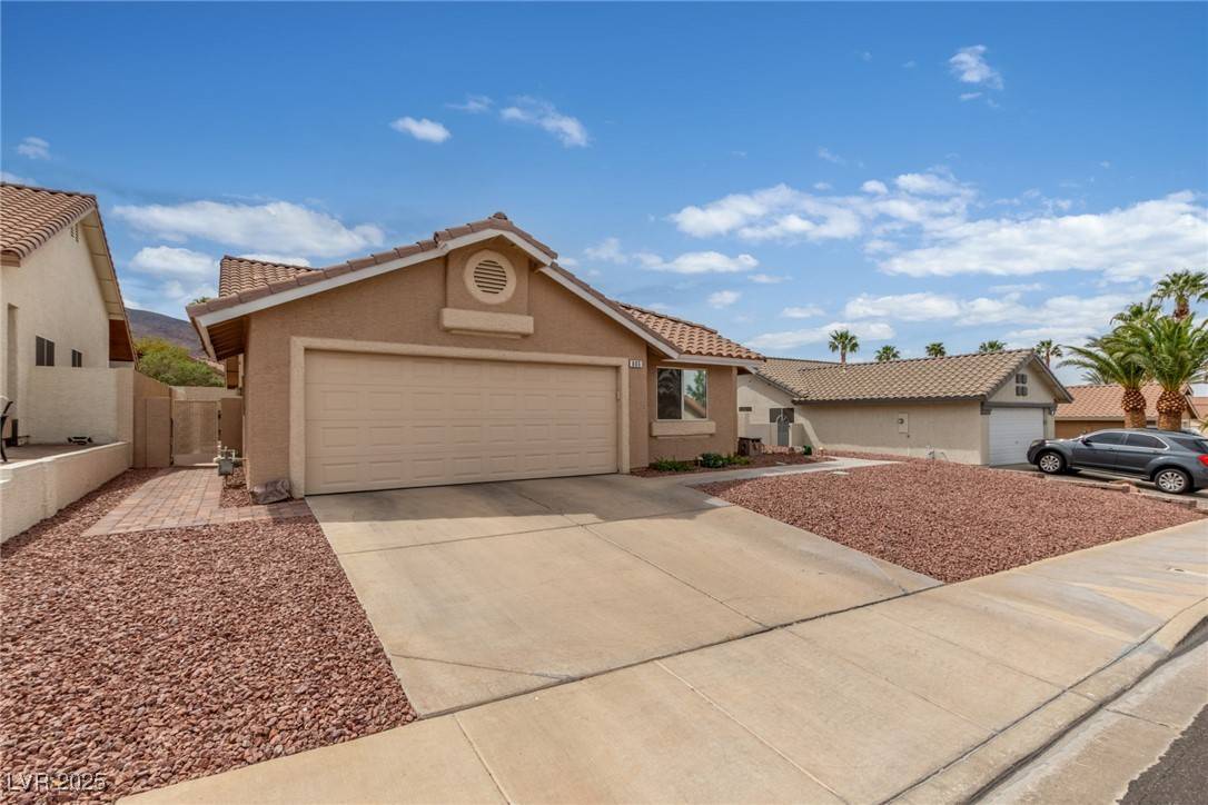 Henderson, NV 89002,805 Blue Springs DR